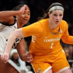 lady-vols-back-in-top-25;-ucla,-uconn-stay-put