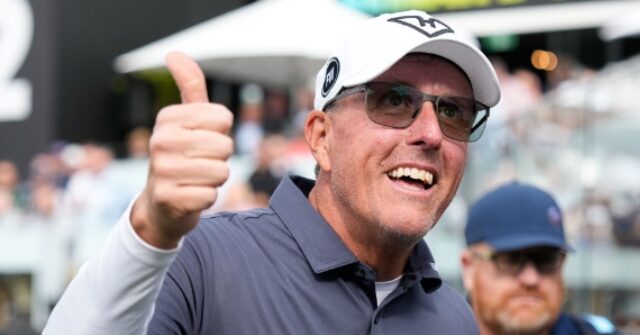 pro-golf-legend-phil-mickelson-praises-daniel-penny-in-‘random-thoughts’-post