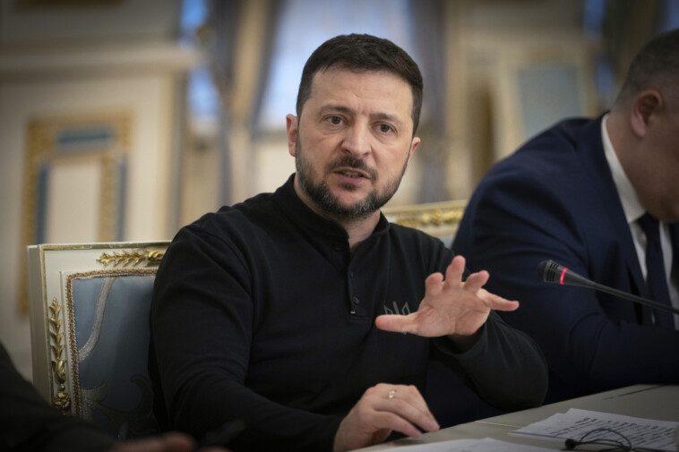 ukraine-has-lost-43k-soldiers-since-start-of-russian-war,-zelensky-says-in-rare-update