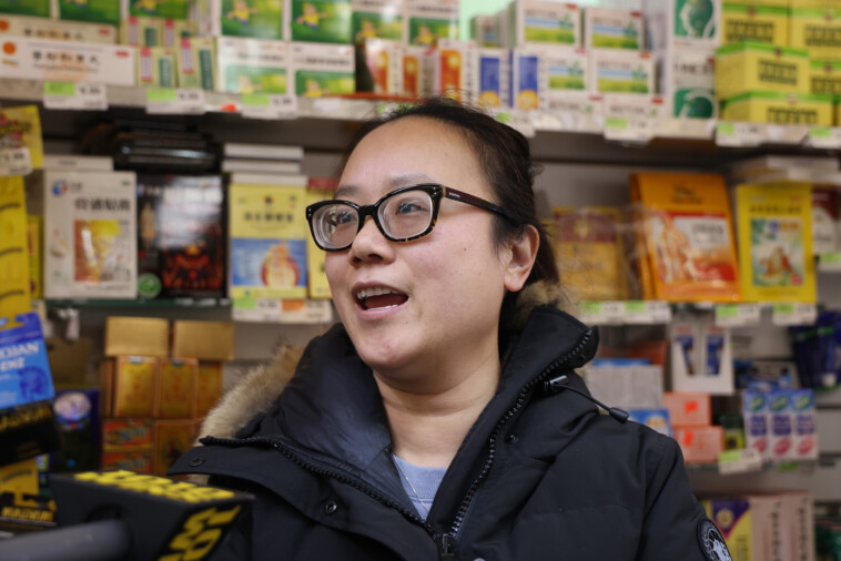 asian-supermarket-in-flushing-sells-winning-$256m-powerball-ticket-—-‘i-have-a-lucky-hand!’-clerk-says