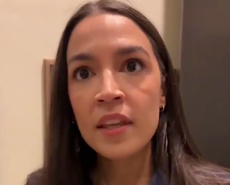 ‘delusional’-aoc-slammed-for-suggesting-subway-riders-should-be-scared-of-daniel-penny:-‘utter-stupidity’