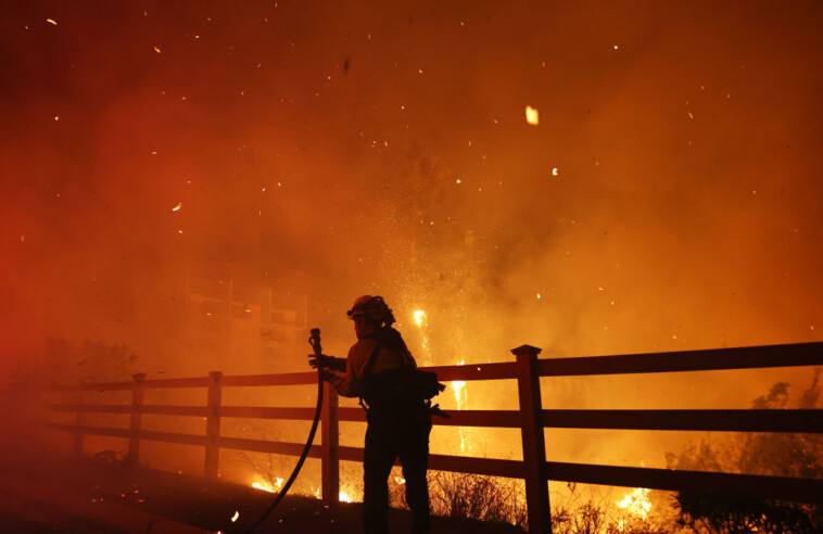 thousands-forced-to-evacuate-as-wildfire-rips-through-malibu