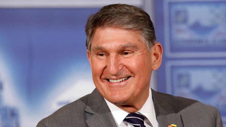 outgoing-sen.-joe-manchin-pushes-constitutional-amendment-for-supreme-court-term-limits