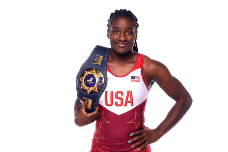 olympic-gold-medalist-says-she-would-only-wrestle-a-man-‘in-practice’