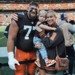 wife-of-browns’-wyatt-teller-calls-out-‘blatantly-disrespectful’-steelers-fans-for-rivalry-game treatment