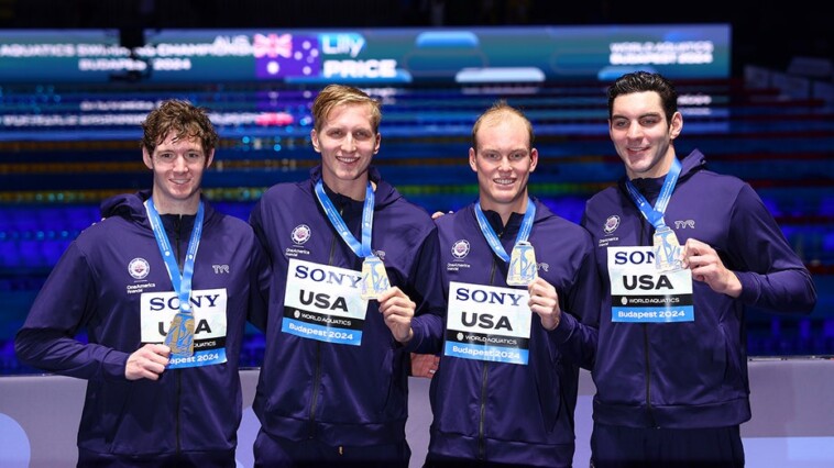 us-swimmers-break-world-record-in-men’s-4×100-freestyle-relay-as-americans-dominate-on-first-day-of-worlds