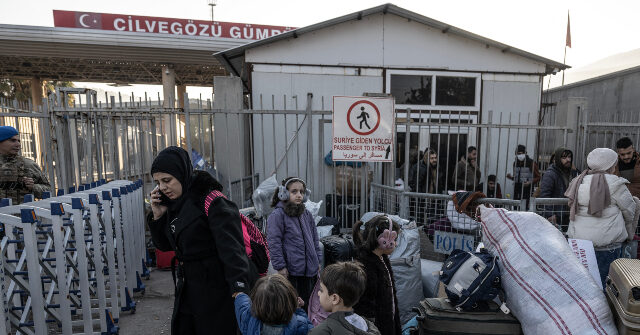 turkish-cities-offer-refugees-one-way-tickets-back-to-syria