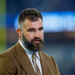 jason-kelce-phone-smashing-investigation-closed-after-phone-owner-doesn’t-come-forward