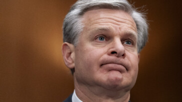 christopher-wray-announces-he’s-stepping-down-as-fbi-director