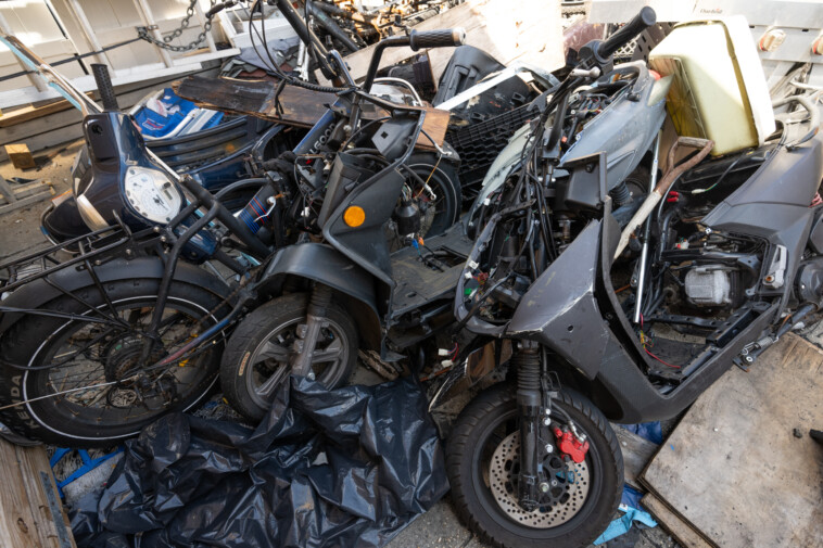 nyc-e-bikes,-scooters-may-soon-need-license-plates,-registration-after-47-are-killed-in-5-years