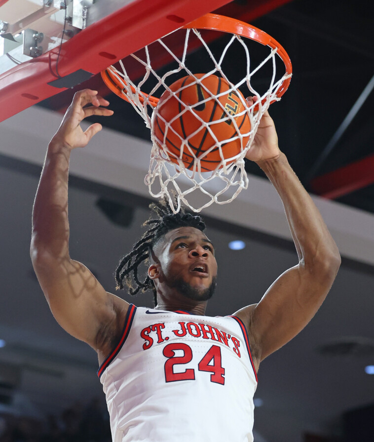 st.-john’s-uses-familiar-recipe-for-success-in-third-straight-win