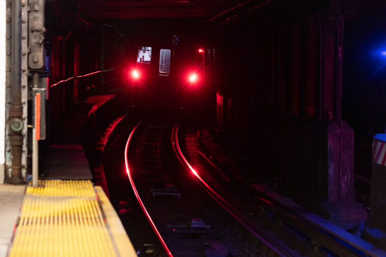 rush-hour-power-outage-leaves-3,500-nyc-subway-riders-stranded-on-trains-for-hours:-‘absolutely-brutal-commute’