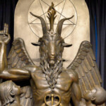 satanic-temple’s-baphomet-display-outside-new-hampshire-state-house-destroyed