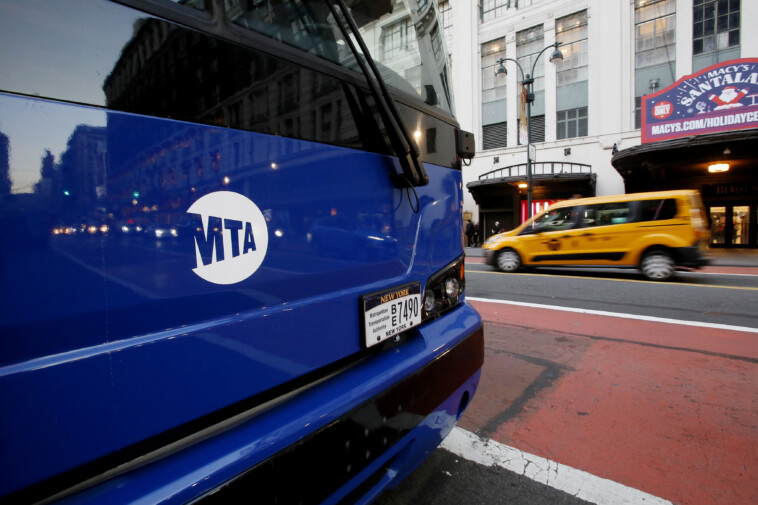 mta-driver-stabs-rider-who-slugged-him-in-chaos-on-bus:-cops,-sources