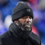 nfl-legend-randy-moss-announces-cancer-diagnosis