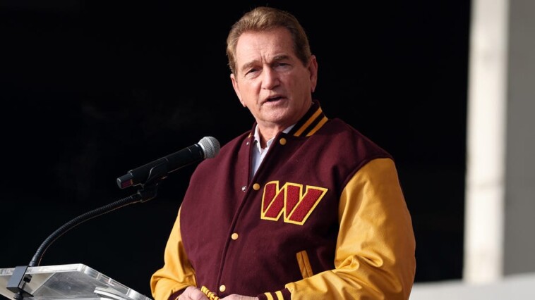 nfl-legend-joe-theismann-gives-free-cars-to-service-members-for-army-navy-game