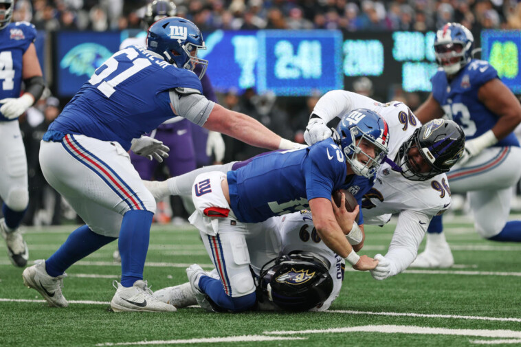 tim-boyle-replaces-injured-tommy-devito,-leaving-giants-down-to-their-last-active-qb-against-ravens