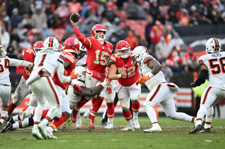 patrick-mahomes-exits-win-early-with-ankle-injury-as-chiefs-hold-breath