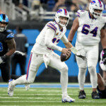 nfl-betting:-bills’-big-win-over-lions-means-buffalo-and-detroit-are-now-co-favorites-for-super-bowl-lix