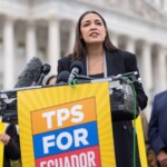 aoc-flops-in-bid-to-be-top-oversight-dem,-as-pelosi-backed-victor-vows-‘trench-warfare’-against-trump