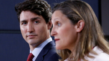 canadian-pm-justin-trudeau-faces-increasing-calls-to-resign:-‘lost-control-of-everything’