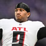 can-michael-penix-jr.-lead-a-falcons-playoff-push;-are-kirk-cousins’-days-in-atlanta-over?