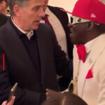 hunter-biden-yuks-it-up-with-rapper-flavor-flav-at-white-house-christmas-event