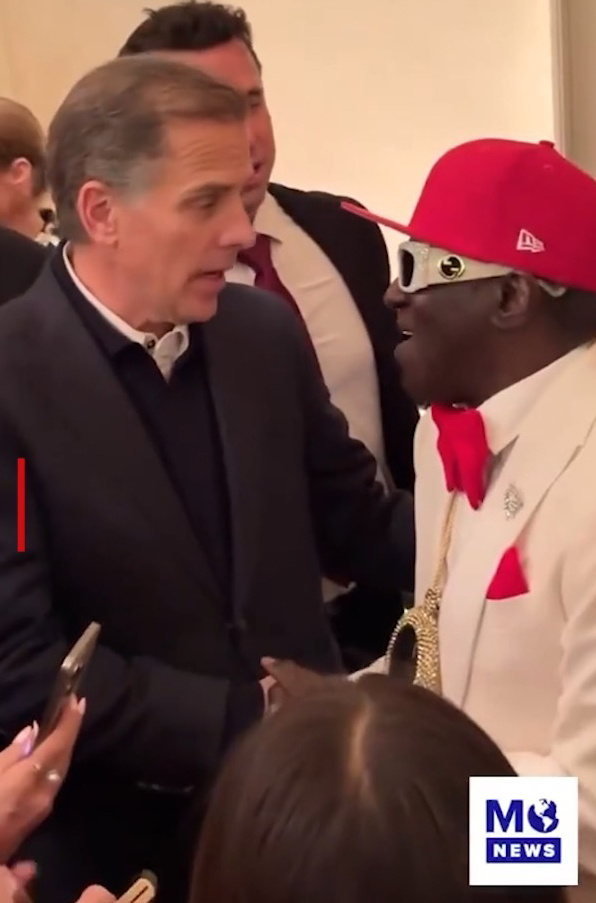 hunter-biden-yuks-it-up-with-rapper-flavor-flav-at-white-house-christmas-event