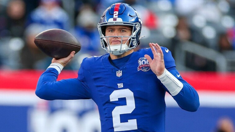 giants,-amid-skid,-turn-back-to-lock-as-qb1