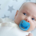 newborn-starting-to-suspect-there’s-no-milk-in-this-pacifier