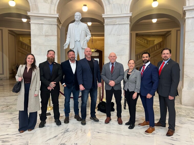 us-marine-stuart-scheller-leads-dozens-of-vets-to-rally-support-for-trump’s-defense-pick-pete-hegseth-in-senate