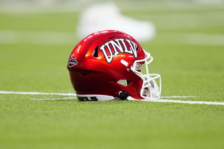 no.-24-unlv-executes-novel-fake-punt-to-perfection-in-la-bowl