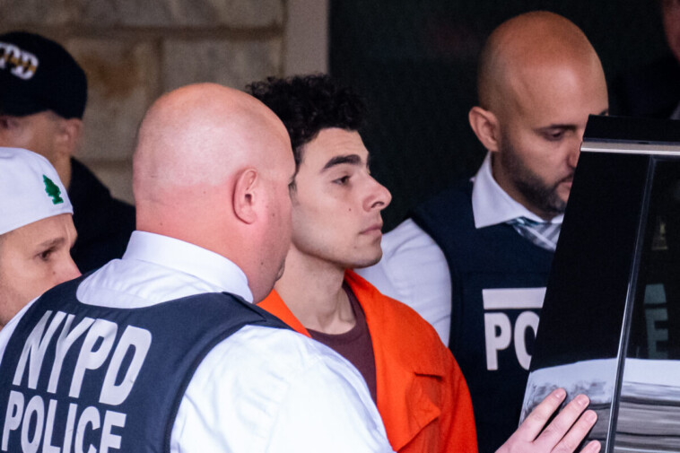 luigi-mangione-waives-extradition,-taken-into-nypd-custody