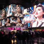 times-square’s-decade-old-‘midnight-moment’-is-having-a-social-media-moment:-‘it’s-just-magical’