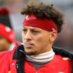 patrick-mahomes,-previously-critical-of-chiefs’-tight-schedule,-will-play-despite-ankle-injury