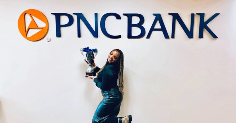 female-banker-claims-she-was-denied-a-promotion-from-pnc-for-being-a-black,-single-mom:-lawsuit