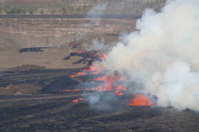 hawaii’s-kilauea-volcano-shows-more-signs-of-elevated-unrest