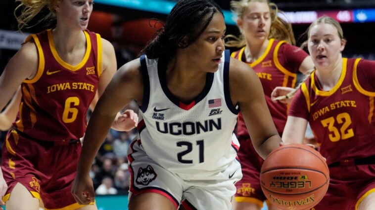 ‘as-impressive-as-any-freshman-that-we’ve-had-in-a-long,-long-time’:-why-sarah-strong-is-uconn’s-next-star