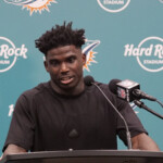 tyreek-hill-clarifies-cryptic-‘coach’-tweet-with-dolphins-headed-nowhere