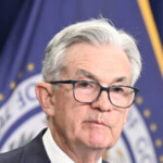 key-inflation-gauge-rises-slightly-in-november,-offering-mixed-signals-for-the-fed