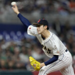 yankees-made-pitch-to-roki-sasaki-on-same-day-as-mets-in-latest-ny-free-agency-battle