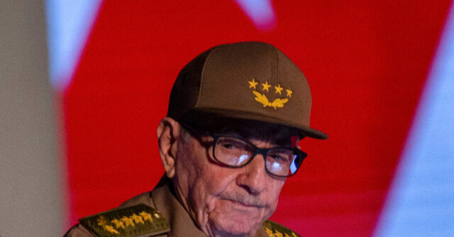 elderly-tyrant-raul-castro-pounds-table-in-anger-at-cuban-communists’-incompetence