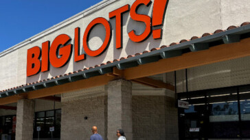 video:-big-lots-starts-going-out-of-business-process-after-sale-falls-through