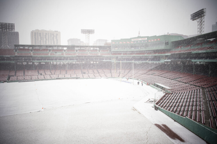 boston-sees-heaviest-snowfall-in-nearly-3-years-as-winter-storm-disrupts-holiday-travel-in-northeast