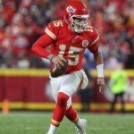 patrick-mahomes-runs-15-yards-for-chiefs’-first-td-vs.-texans