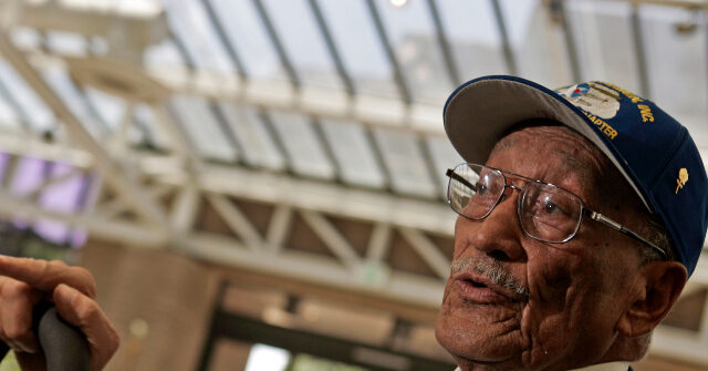 memphis’s-last-surviving-tuskegee-airman-dies-at-99