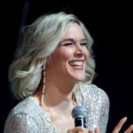 singer-joss-stone-announces-surprise-pregnancy-weeks-after-adopting-son