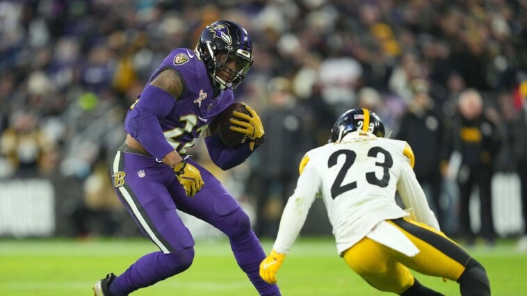 ravens-take-down-steelers-to-keep-afc-north-race-open