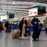 london’s-heathrow-airport-rocked-by-christmas-season-flight-cancellations-due-to-windy-weather