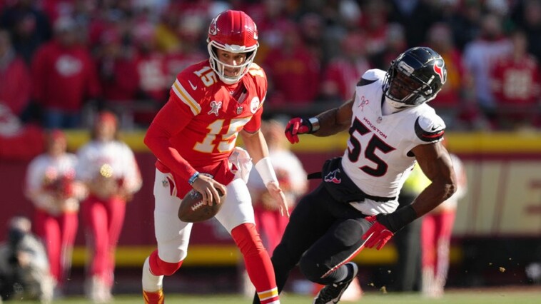 chiefs’-patrick-mahomes-eases-ankle-injury-concerns,-sets-personal-rushing-mark-on-touchdown-run